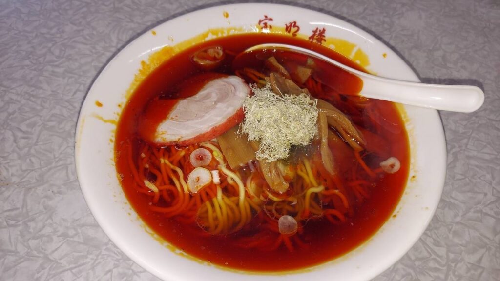 名物ラーメン「紅(あか)」